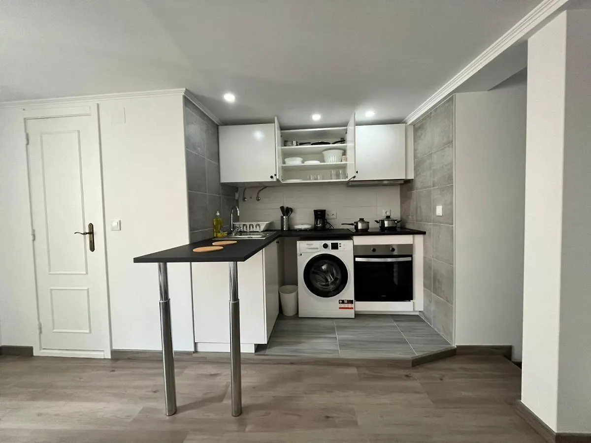 Big Apartment In Bairro Alto